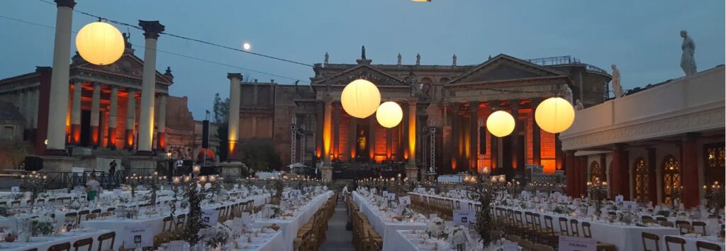 チネチッタスタジオ：ローマの街並み、公衆浴場シーン