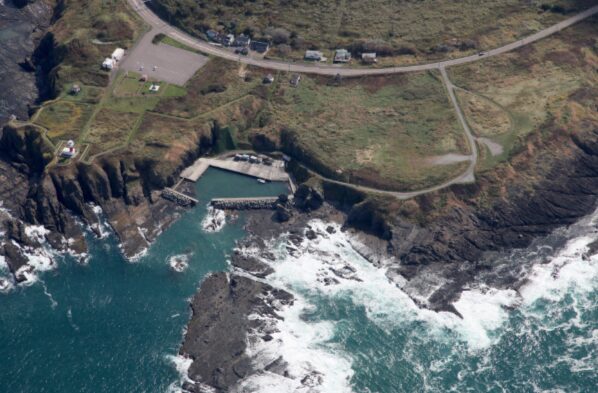 ②：政泊漁港｜地元の漁港