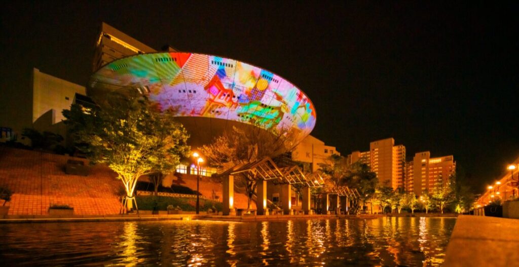 神戸ファッション美術館周辺