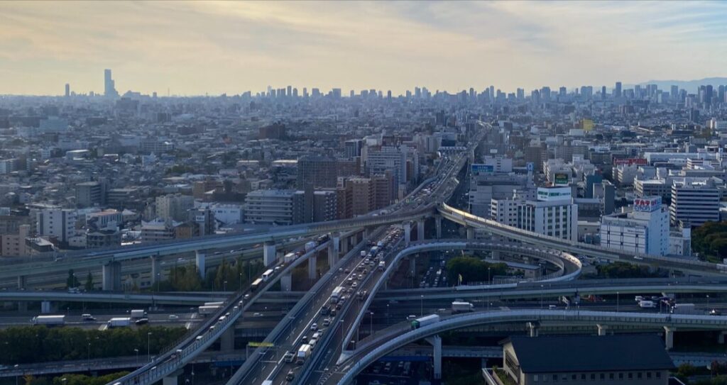 東大阪市役所22階展望ロビー