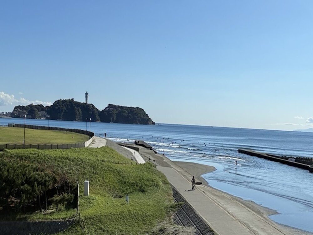 鵠沼海岸・引地川沿い|ちはると順平が歩く遊歩道