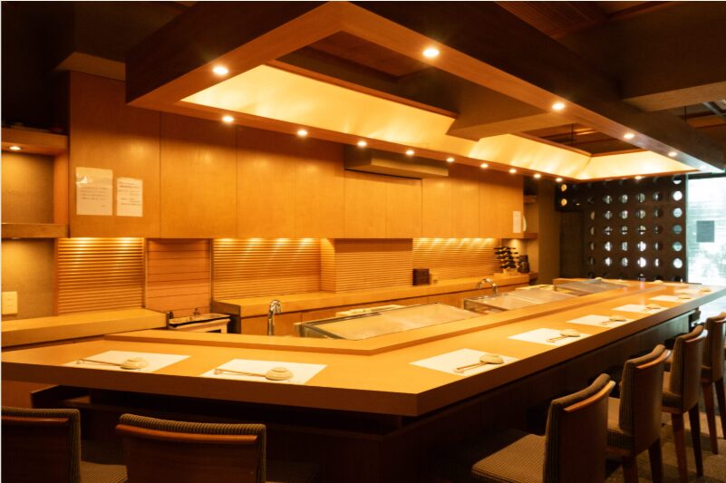 鮨ぎん くさびや別邸：まどかのお疲れ様会・高級お鮨シーン