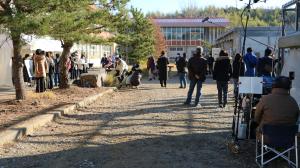 行方小学校での撮影風景